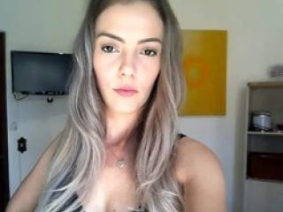Screen Shot of Ana Luazinha